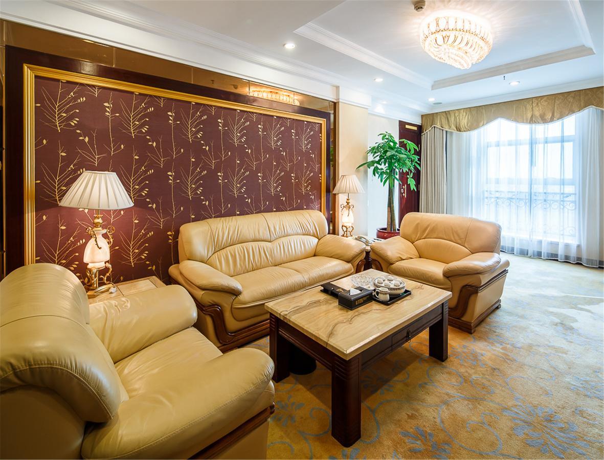 City Hotel Foshan Exterior photo