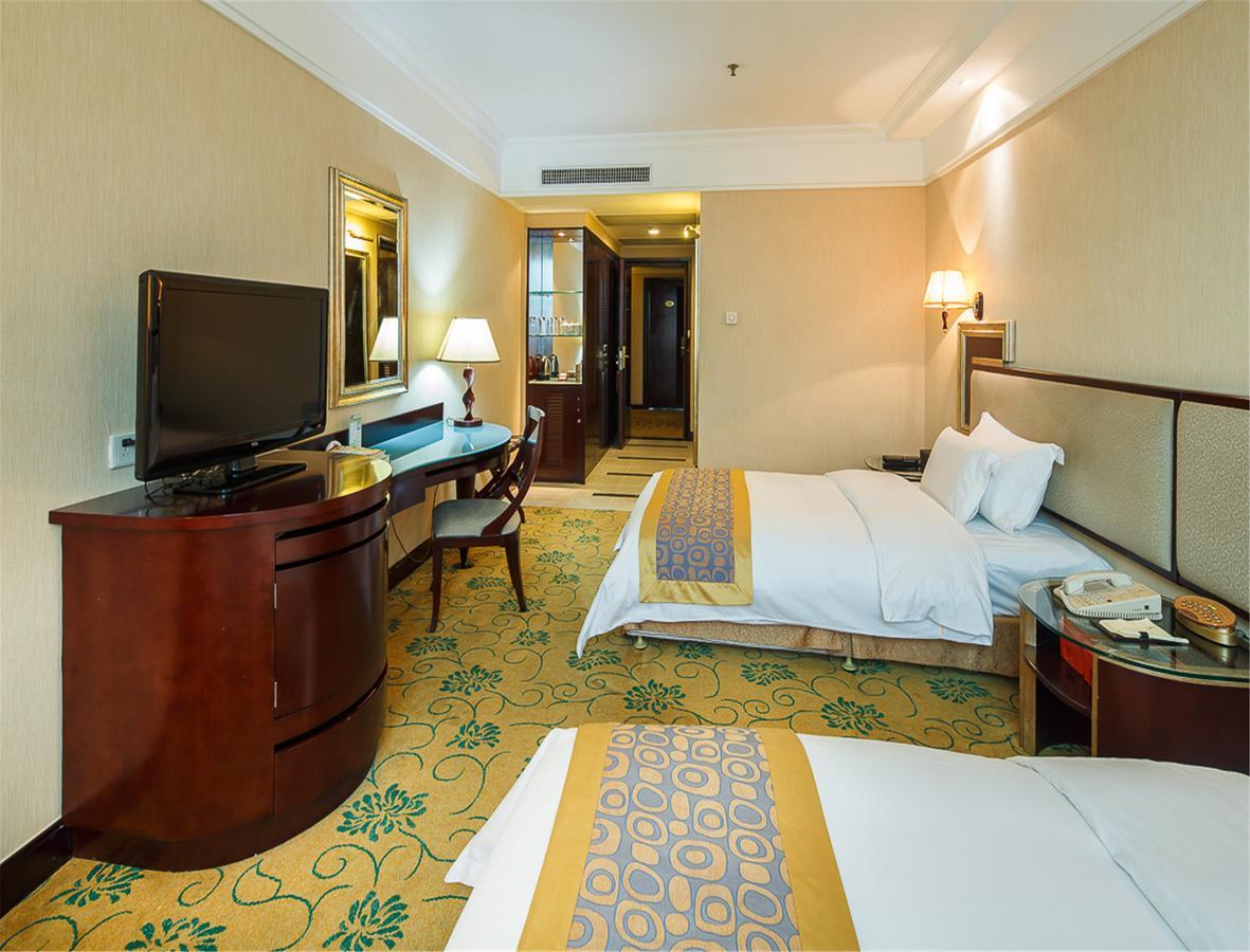 City Hotel Foshan Exterior photo