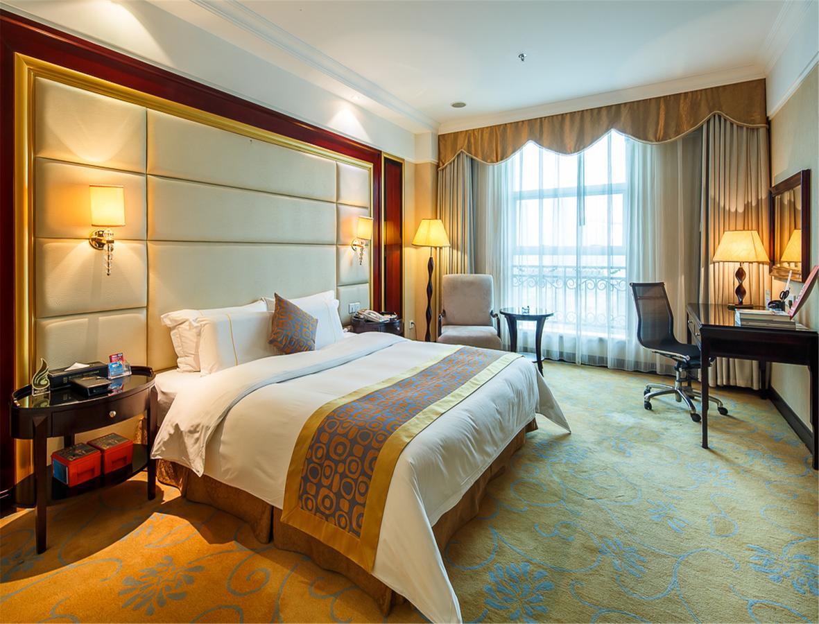 City Hotel Foshan Exterior photo